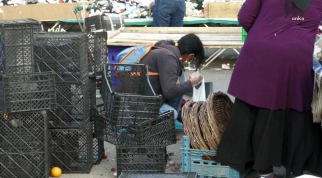 İzmir'de belediyenin pazardan topladığı atık miktarı yarıya düştü