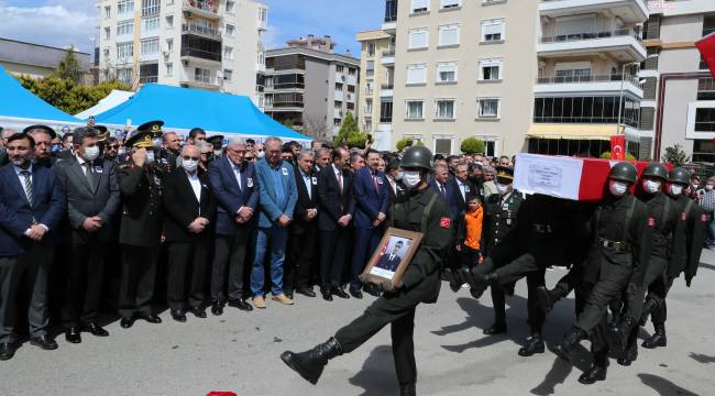 İzmir'de şehit asteğmene son veda!