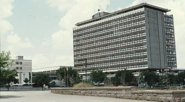 'Yıkım tehdidi altındaki DSİ binası acilen tescil edilmelidir'