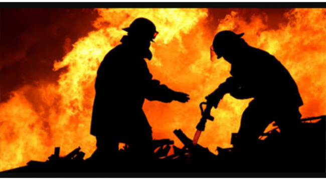 Afyon'da 15 iş yeri alevlere teslim oldu