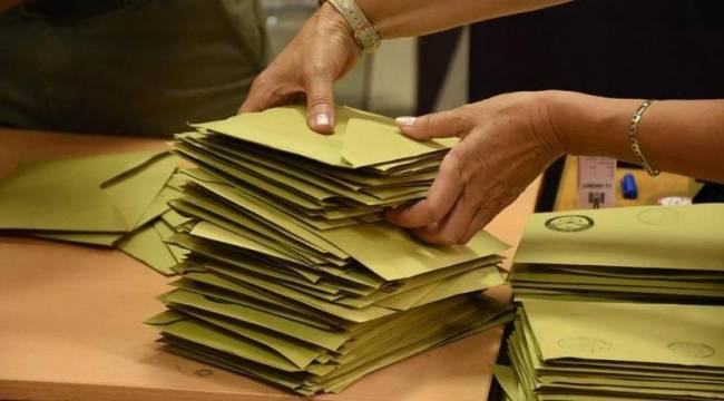 AKP ve MHP eridi, yeni partiler baraj altında kaldı