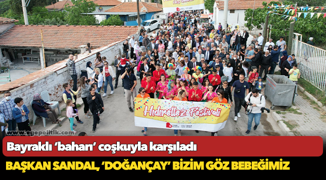 Bayraklı ‘baharı’ coşkuyla karşıladı