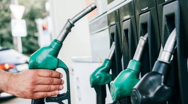 Benzine zam geldi, yeni fiyat belli oldu