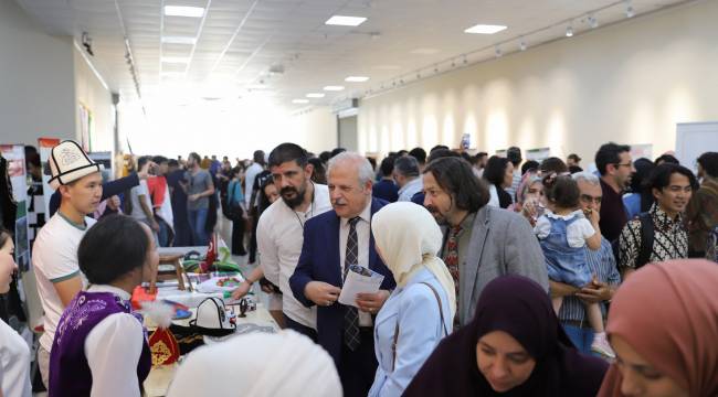 Dünyanın Kültürü İKÇÜ’de