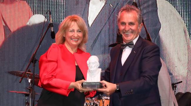 Huriye Serter’e Homeros Ödülü