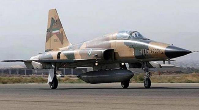 İran'da savaş uçağı düştü: 2 ölü