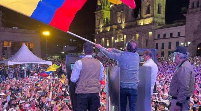 Kolombiya'da seçimler ikinci tura kaldı: Solun adayı önde