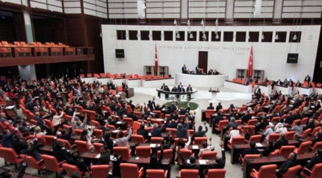'Uyuşturucu ticaretinin siyasi bağlantıları araştırılsın' önerisi AKP ve MHP oylarıyla reddedildi