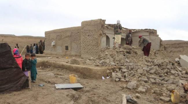 Afganistan depremi: Can kaybı bini geçti, sayının artması bekleniyor
