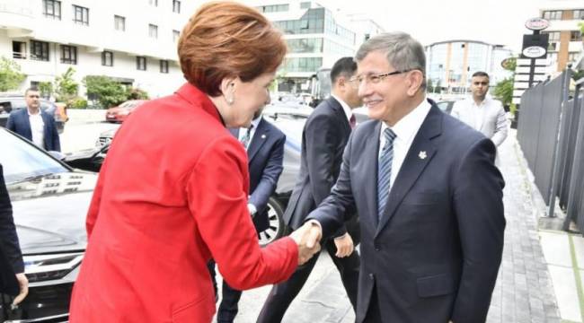 Akşener, Davutoğlu ve Babacan'ı ziyaret etti