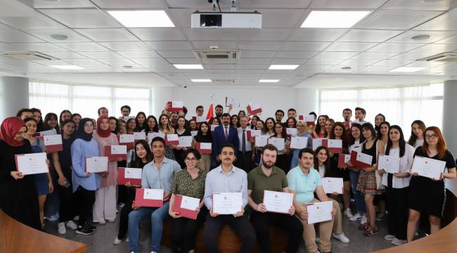 İKÇÜ’lü Öğrencilerin TÜBİTAK Projeleri Başarısı