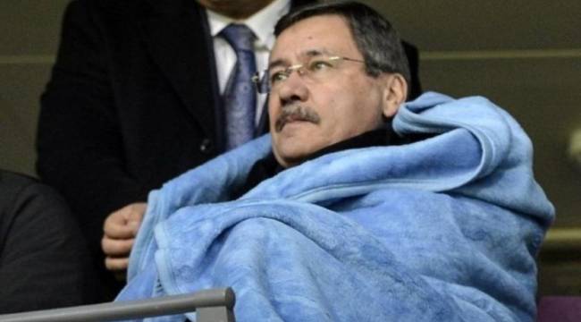 Melih Gökçek &#039;jelibon&#039; için solculara kızdı