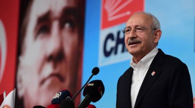 O sorulara cevap veren Kılıçdaroğlu, Erdoğan'a meydan okudu: "Saat 23'te ben de sorularımı soracağım, bakalım yanıt verecek yüreğin var mı"
