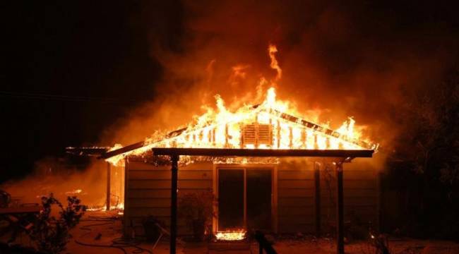 ABD'nin California eyaletinde yangınlardan dolayı 6 bin kişi tahliye ediliyor