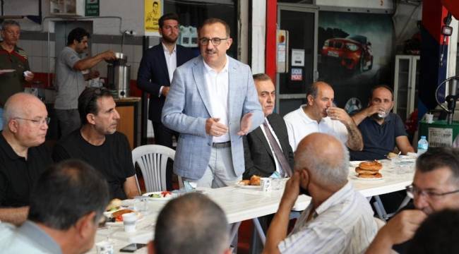 Başkan Sürekli esnafla buluştu, teşkilat ziyareti yaptı