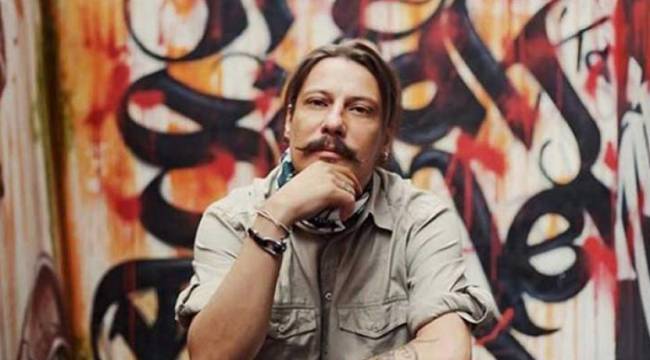 Erk Acarer, SBK'nın arşivini anlattı: Bir gazeteci çocuğunu aratıp para istemiş