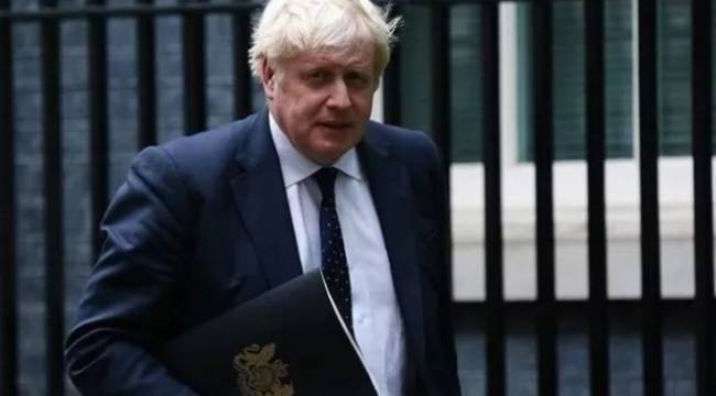 İngiltere'de siyasi deprem! 50'ye yakın hükümet görevlisinden sonra istifa zincirine Başbakan Boris Johnson da eklendi
