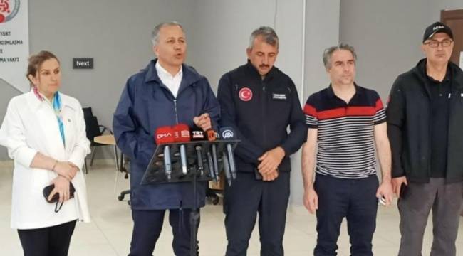 İstanbul Valisi: 128 daire, 12 işyeri ve 3 fabrika su baskınlarından etkilendi