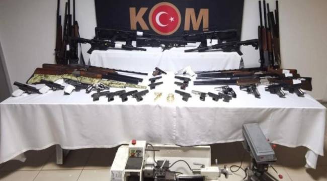 Karabük’te silah kaçakçılığı operasyonu: Çok sayıda silah ele geçirildi