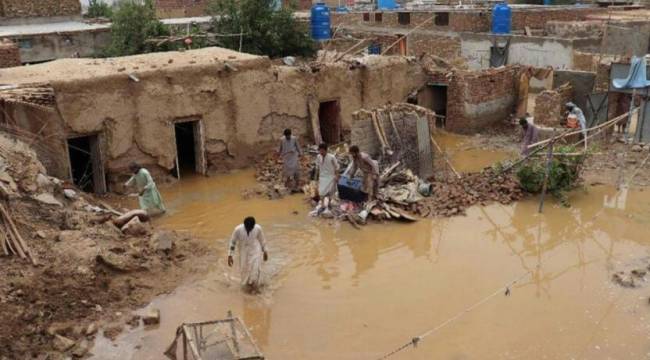 Pakistan'daki sel felaketinde can kaybı 97'ye yükseldi
