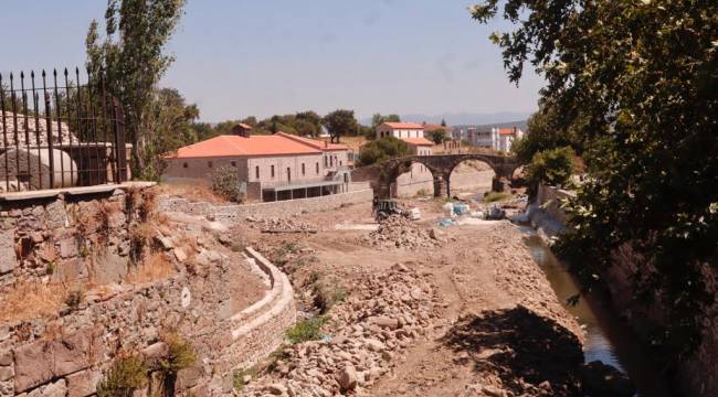 Türkiye’nin Venediği, Bergama Selinos Antik Kanal’da çalışmalar hızla devam ediyor