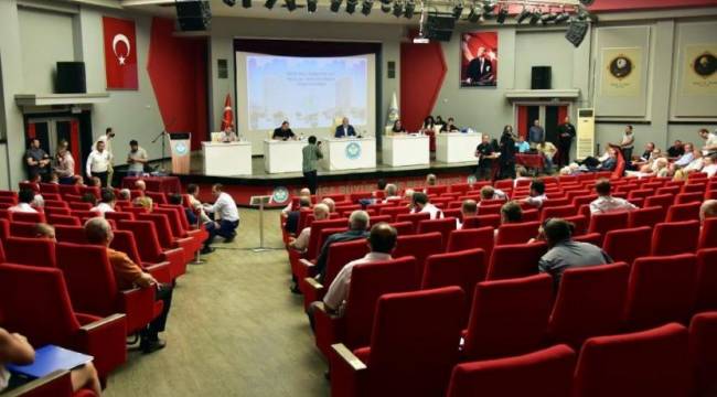 AVM’de içki iznine AKP, MHP ve İYİP'ten 'evet', CHP'den 'hayır' oyu