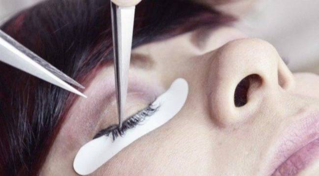 Güzellik salonlarında tıbbi işlem yasaklandı