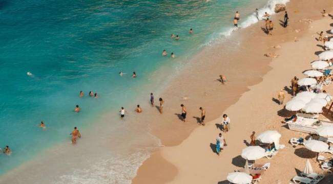 Türkiye'de turist sayısı yılın ilk 7 ayında 26 milyonu aştı
