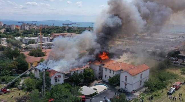 Zeytinburnu Balıklı Rum Hastanesi'nde yangın: Hastalar tahliye edildi