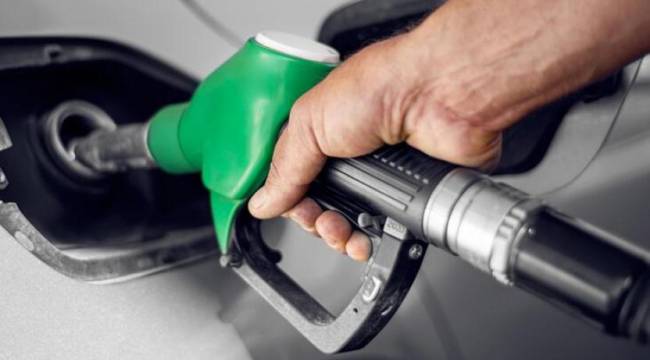 Benzine ve motorine indirim geliyor