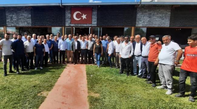 Bornova'da CHP'ye toplu katılım