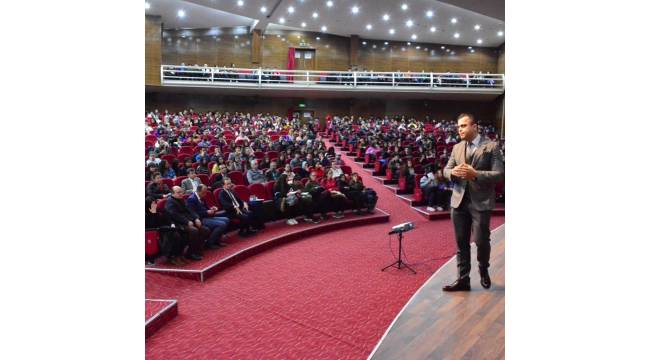 Eğitimci Burak AKKOL: “Ek Kontenjanlarda Krizi Fırsata Çevirmek Sizin Elinizde”