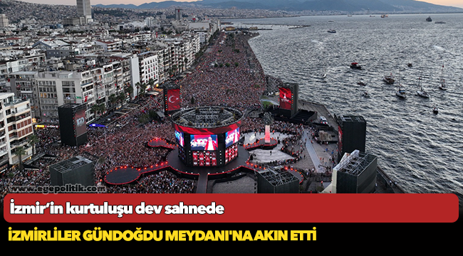 İzmir’in kurtuluşu dev sahnede