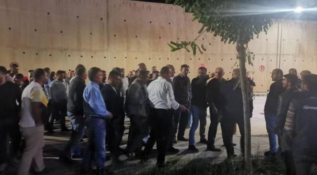 MHP'li Belediye Başkanı'nın makam aracına silahlı saldırı