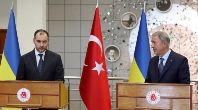 Bakan Akar ve Ukrayna Altyapı Bakanı Kubrakov Müşterek Koordinasyon Merkezi'ni ziyaret etti