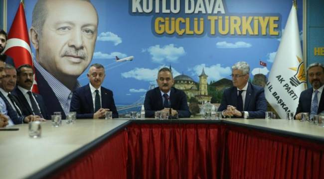 Bakan Özer iş bırakma eylemi öncesi öğretmenleri hedef aldı