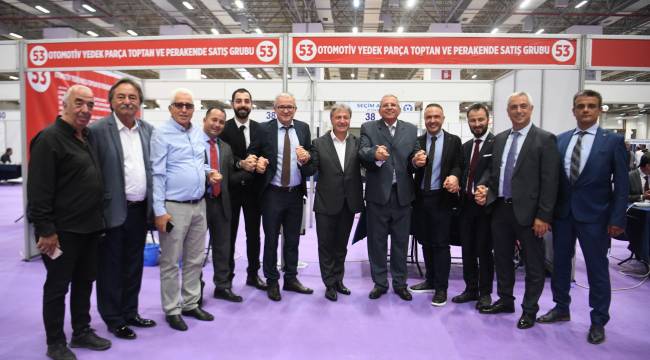 Başkan İduğ İZTO Ailesi kucaklaştı