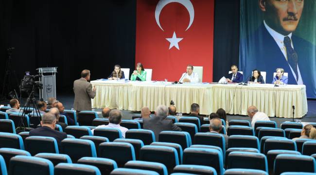 Batur’dan Soyer’e hizmet binası teşekkürü