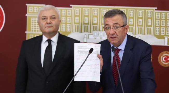 CHP'li vekillerden 'sansür yasası' açıklaması: 'Anayasa Mahkemesi'ne gitmeyi planlıyoruz'