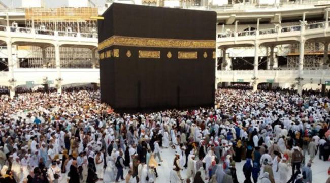 Diyanet'ten öğrencilere umre programı: En düşük 19 bin TL
