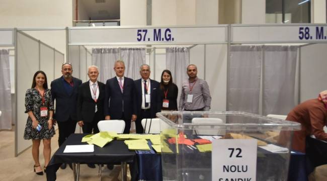 İZTO’da 10 bin 978 üye sandık başına gitti