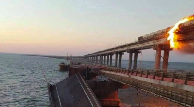 Rusya'dan açıklama: Kırım Köprüsü'ndeki saldırıda 3 kişi hayatını kaybetti