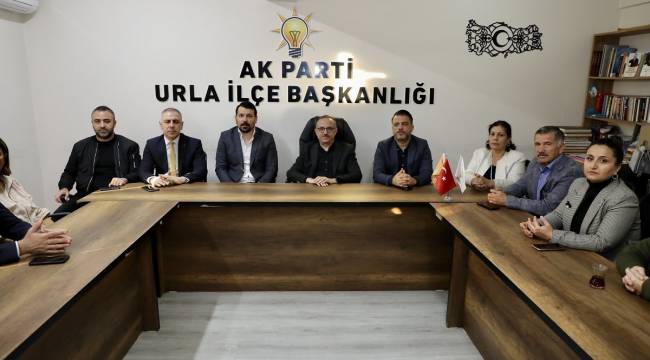 AK Parti İzmir İl Başkanı Kerem Ali Sürekli;  “İşlerine gelmeyince katli vacip; engellemek mübah!”