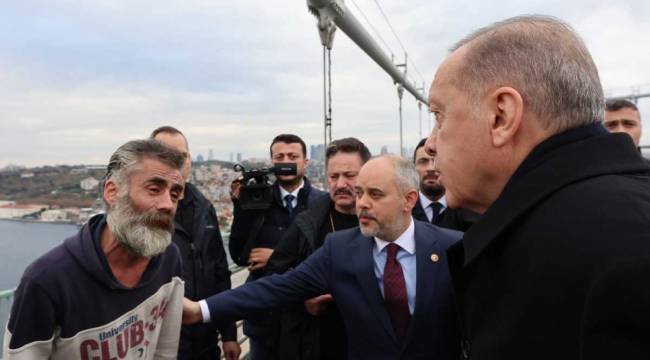 Cumhurbaşkanı Erdoğan köprüde intihar girişiminde bulunan vatandaşı ikna etti