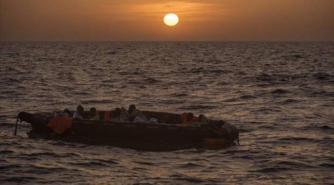 Ege Denizi'nde göçmenleri taşıyan tekne battı: 1 kişi öldü, 50 kişi kayboldu