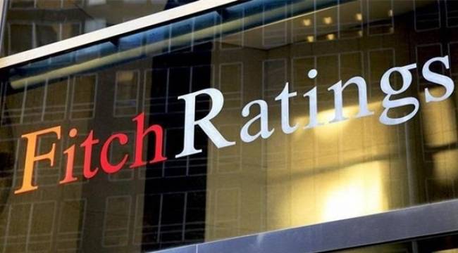 Fitch Türkiye'nin kredi notunu 'negatif' olarak teyit etti
