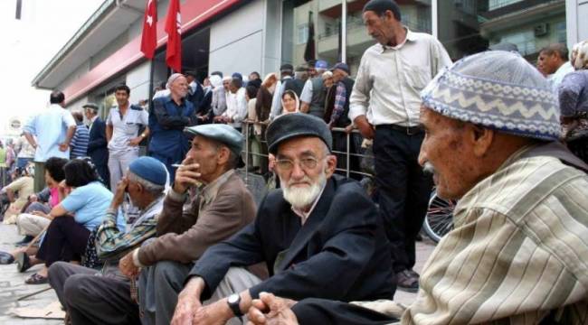 Merkez Bankası'nın 'tahmini' gerçekleşirse emekliler ne kadar zam alacak?