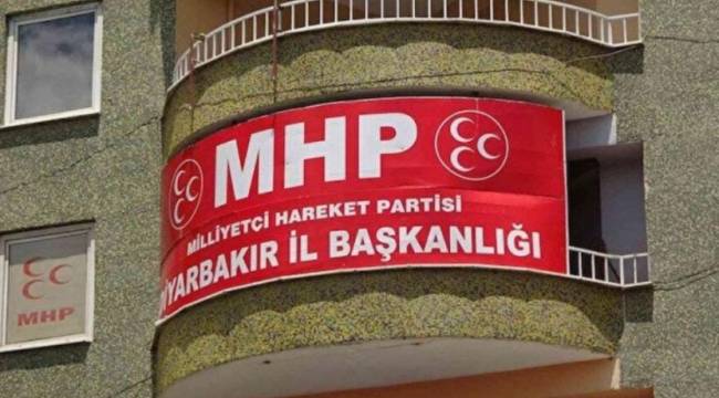 MHP’li 5 ilçe başkanı istifa etti