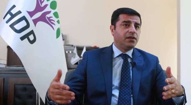 Selahattin Demirtaş Diyarbakır'a götürülüp geri getirildi
