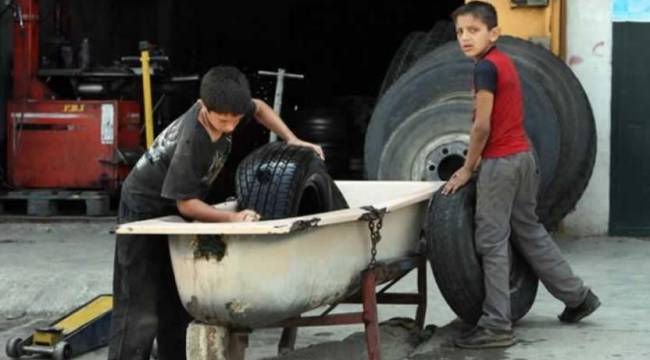 Son on yılda en az 616 çocuk işçi hayatını kaybetti
